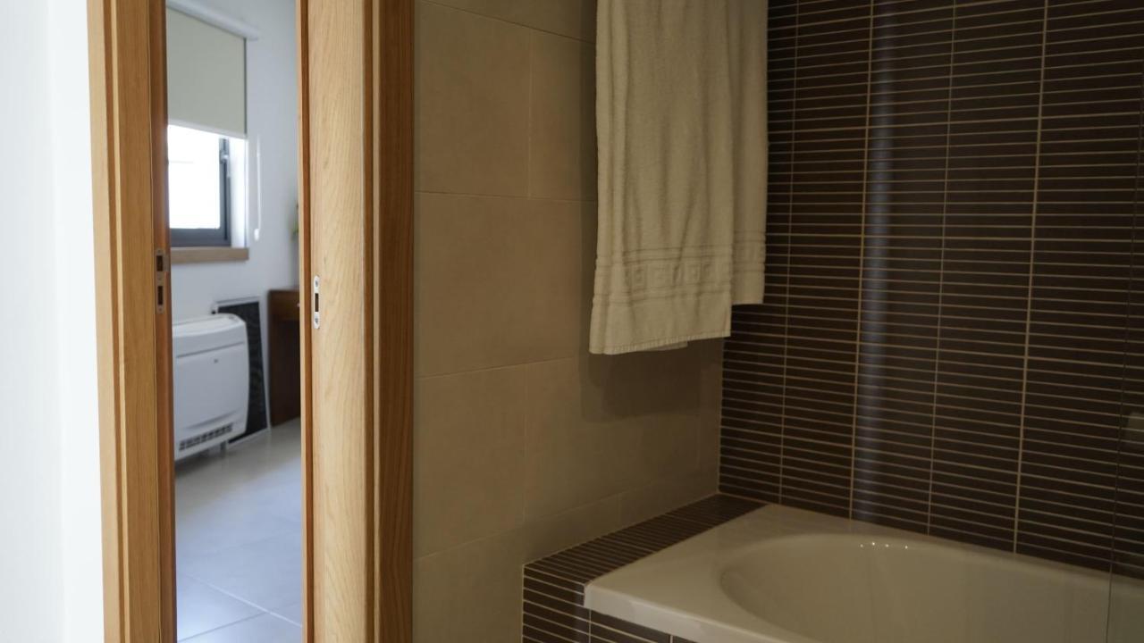 Casas Do Aidro Guest House Freches ภายนอก รูปภาพ