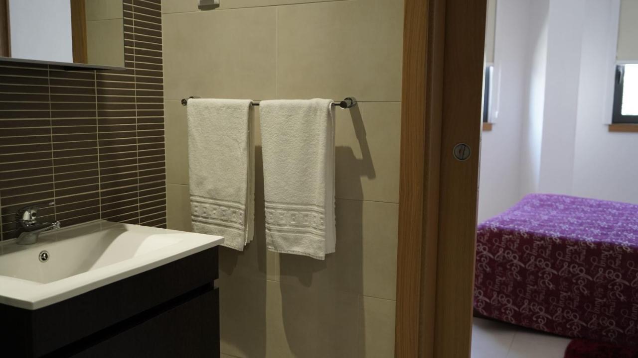Casas Do Aidro Guest House Freches ภายนอก รูปภาพ