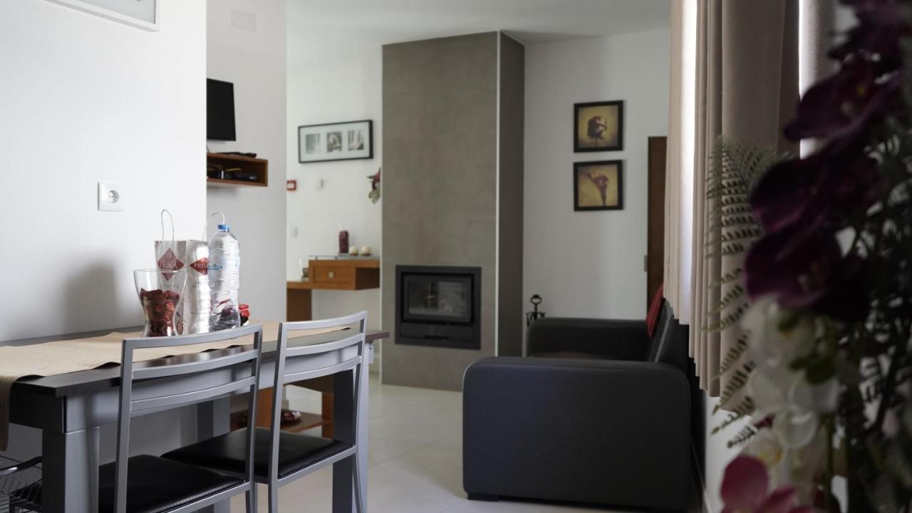 Casas Do Aidro Guest House Freches ภายนอก รูปภาพ